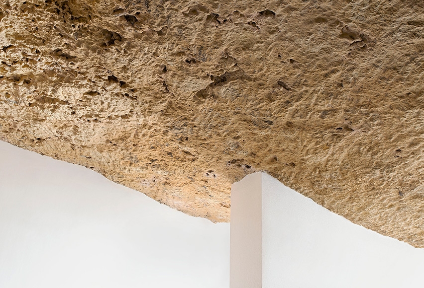 'Cuevas del Pino' Cave House in Spain by UMMOestudio