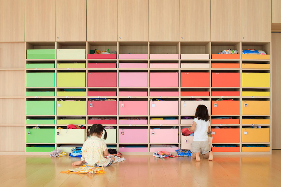Creche Ropponmatsu Kindergarten in Japan by emmanuelle moureaux architecture + design