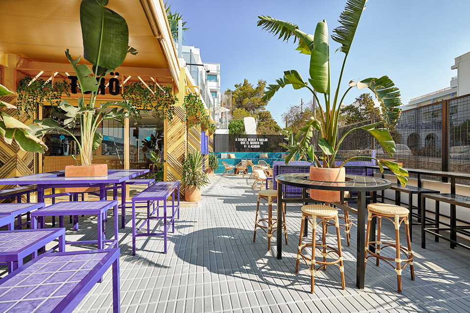 Masquespacio Designed Colorful Bar TORÖ in Ibiza