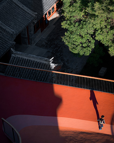MAD Architects Designed “Martian Landscape” on Roof of Kindergarten in Beijing