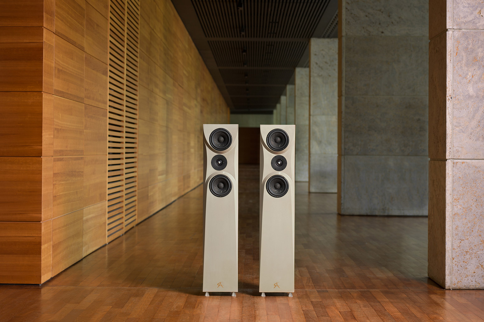 Hi-End Loudspeakers Made of Concrete by Concrete Audio